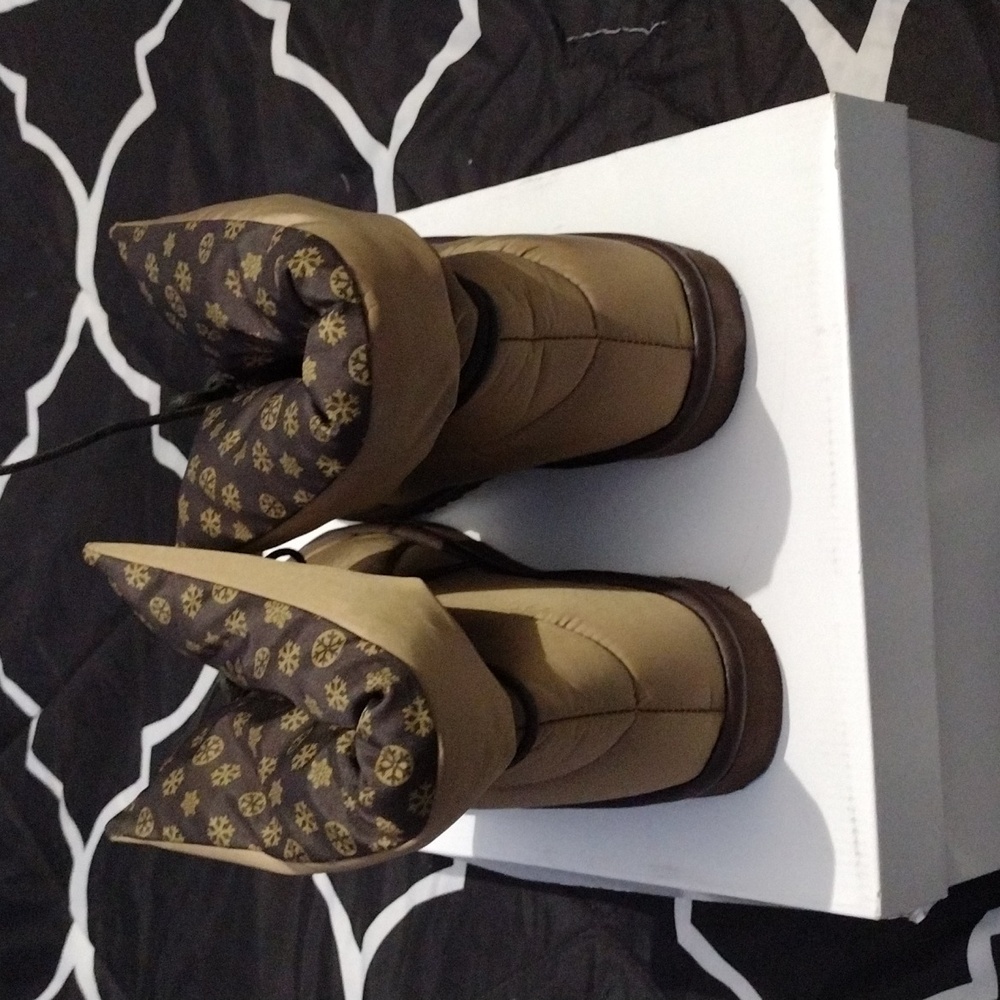 Carpe Diem Quilted Boots - Picture 8 of 13
